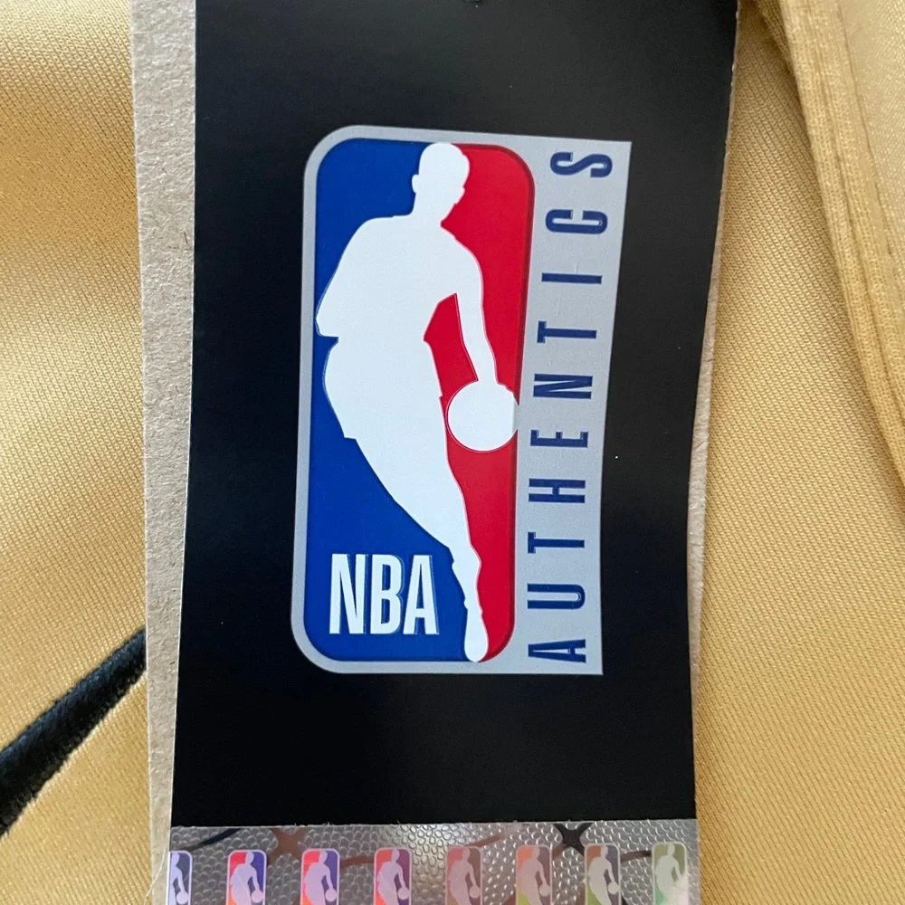 Nike Courtside City Edition Warm Up Jacket Toronto Raptors Lg Gold FB6717-745